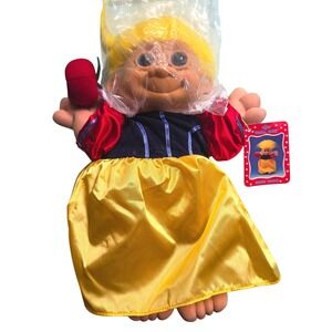 Vintage Russ Berrie Troll Kidz Snow White Plush Doll Yellow Hair 2164 NWT